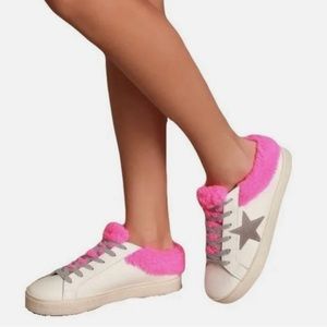 Steve Madden size 8 Polaris sneakers